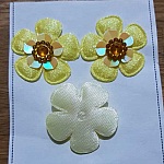 Lot 3 fleurs 5 pétales Tissus Jaune