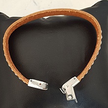 Cuir Plat Veau Marron 10 mm par 20 cm peau et chaîne