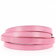 Cuir Plat Veau Fushia Clair de 10 mm Lisse par 20 cm