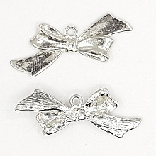 Breloque Nœud N°18 breloque noeud papillon ruban en métal argent