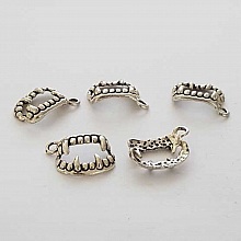 Breloque mâchoire dent croc N°01 Argent