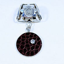 Bijou de foulard avec cuir