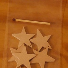5 etoiles percées, decoration de Noel a decorer et suspendre