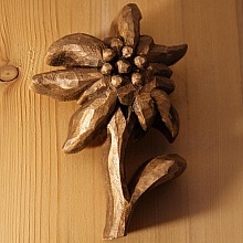 Edelweiss en bois découpée sculptée main cirée ton noyer, tilleul, sculpture, décoration intérieure