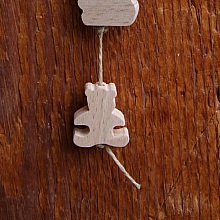 perle en bois ourson fait main pour la fabrication de mobile et suspension, percage vertical hetre massif