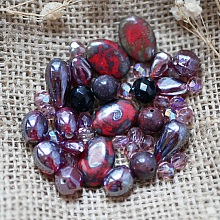 Lot de perles en pierre naturelle, cristal et verre Rouge grenat et noir