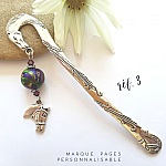 marque pages pendentif passion cheval et perle effet couleurs mosaiques vert violet