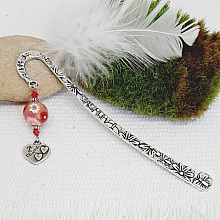 marque page pendentif coeur gravé je t aime et magnifique perle rouge pour un cadeau d'amour