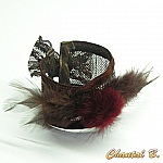SUR COMMANDE - Bracelet manchette pompon fourrure plumes chocolat
