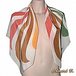 Foulard carré crèpe de soie SUR COMMANDE peint main Astrée saumon beige