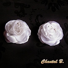 clips chaussures mariage fleur satin blanc et pistils blancs accessoire mariage cérémonie soirée