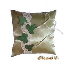 PROMOTION - ENSEMBLE coussin d'alliances mariage satin et dentelle nature LIERRE et jarretière