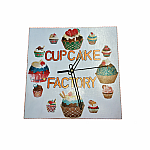Horloge en bois carrer model 'cup-cake' 