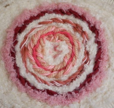 Tissage en camaïeu de roses
