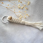 Porte-clés macramé perle en bois et corde coton couleur au choix 