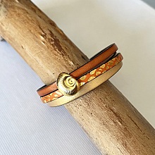Bracelet manchette femme doré Coquillage doré et orange