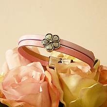 Bracelet femme duo de cuir décor fleur à personnaliser 