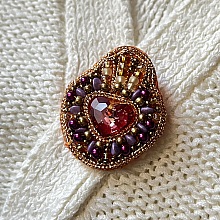 Broche ex-voto Sacré Coeur en perles et coeur cristal Swarovski